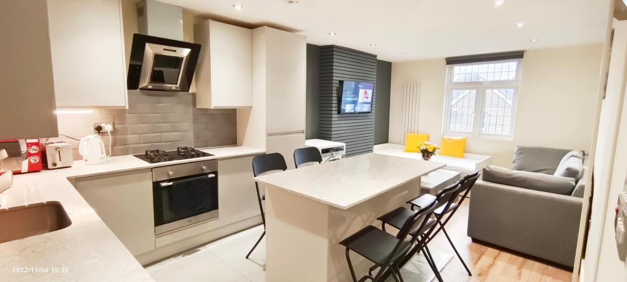 Apartmán First Floor Flat 1 Northwood Londýn Exteriér fotografie