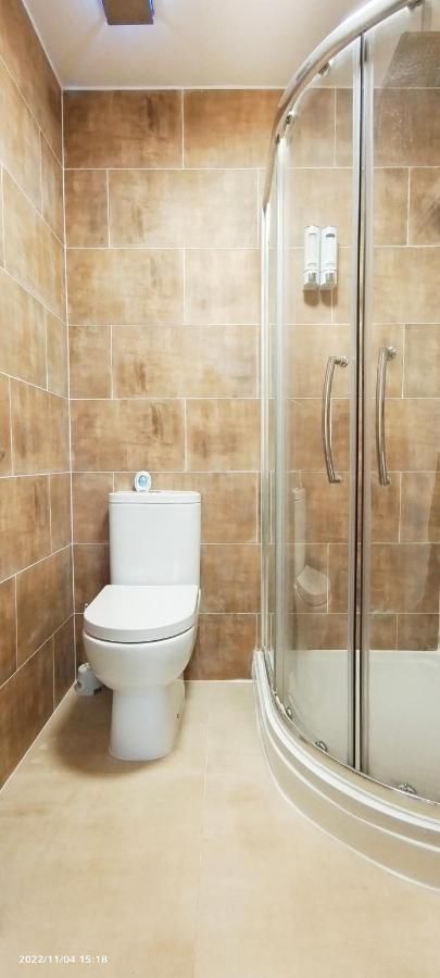 Apartmán First Floor Flat 1 Northwood Londýn Exteriér fotografie